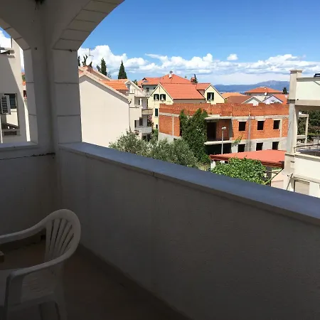 3-zimmerwohnung Mit Balkon Und Meerblick In Supetar